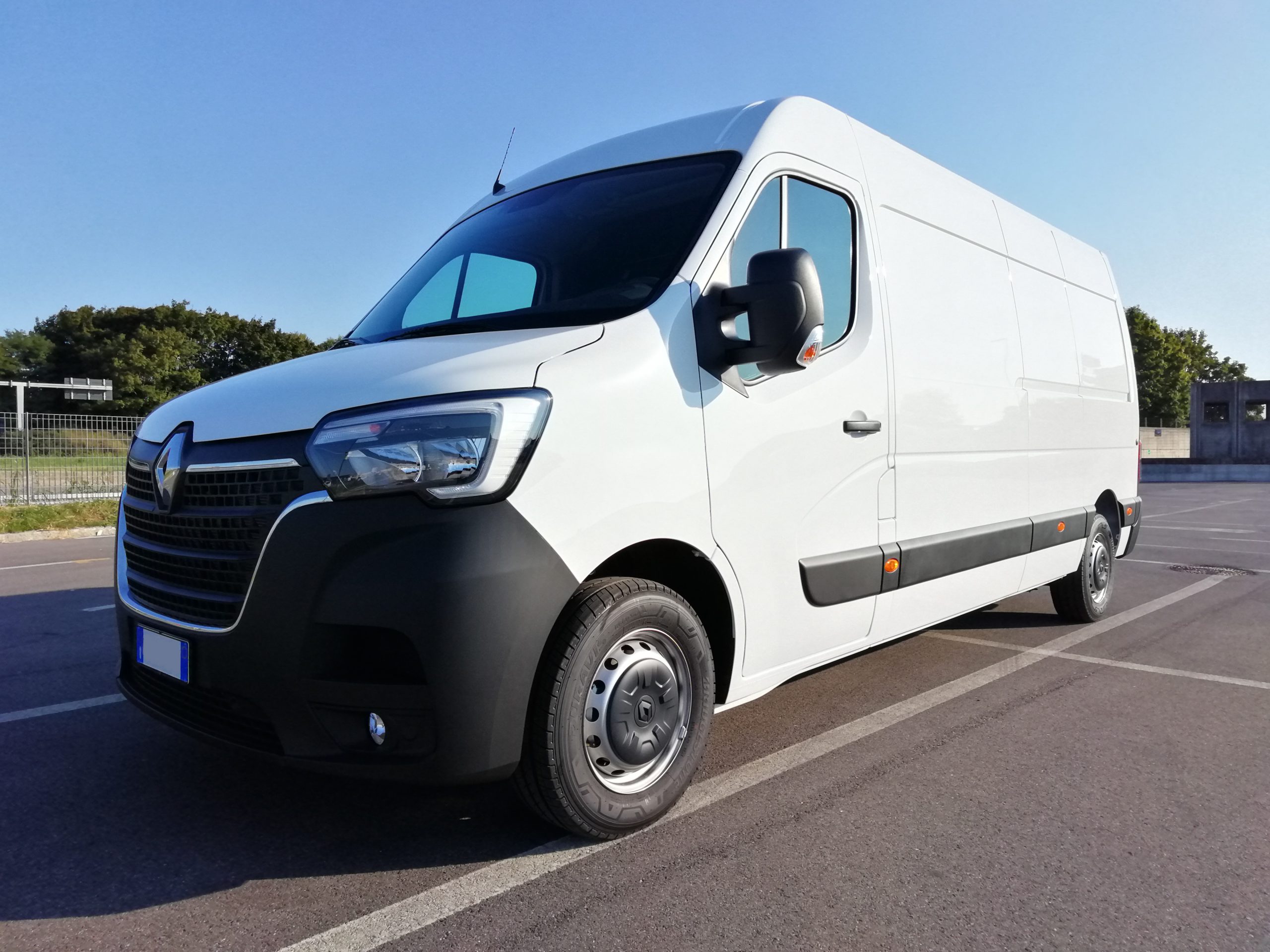 Renault Master L3H2 — Utilitaire Professionnel